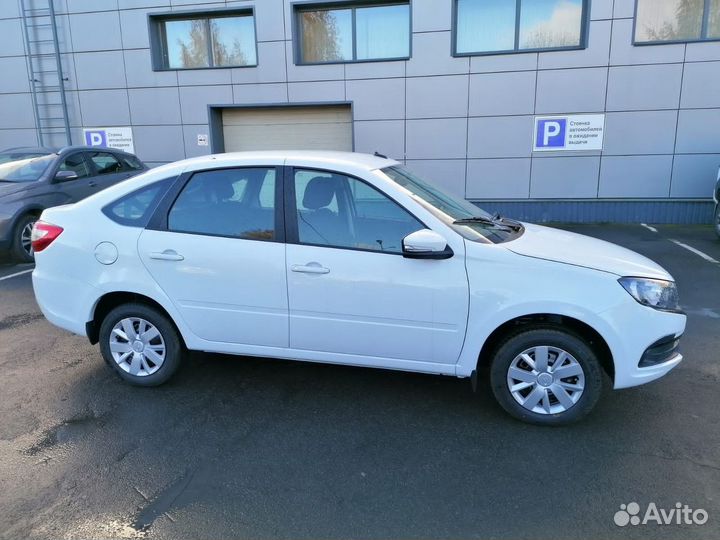 LADA Granta 1.6 МТ, 2023