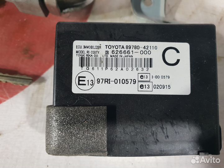 Замок зажигания комплект Toyota RAV4 30