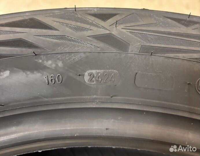 Ikon Tyres Autograph Ice 9 SUV 235/55 R19 105T