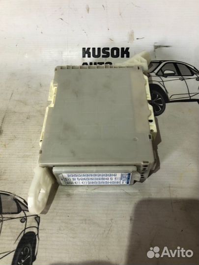 Блок предохранителей салонный Lexus Rx 350