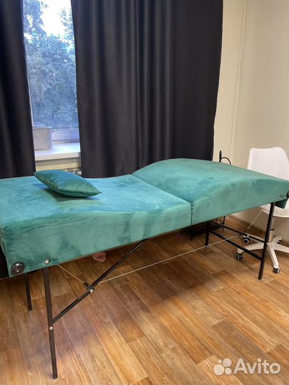 Анатомическая кушетка для наращивания ресниц