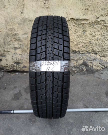 Dunlop Winter Maxx SJ8 235/65 R18 106R