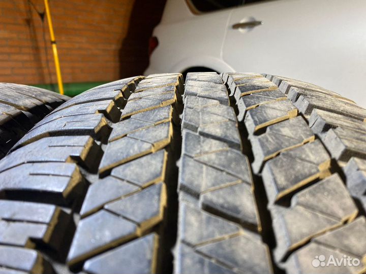 Bridgestone Dueler H/T 684II 275/60 R18 113H