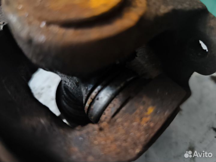 Кардан полуоси С крестовиной заз 968