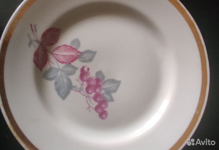 Тарелки десертные