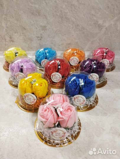 Розы из мыла в куполе на 8 марта