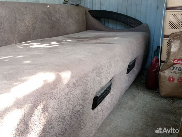 Диван раскладной бу в хорошем состоянии