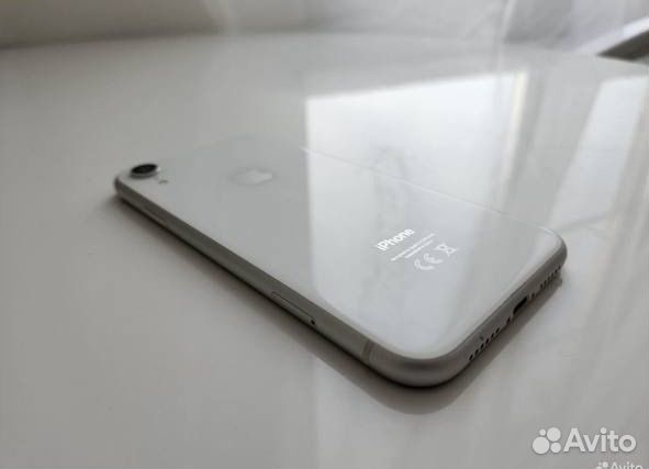 iPhone Xr, 64 ГБ