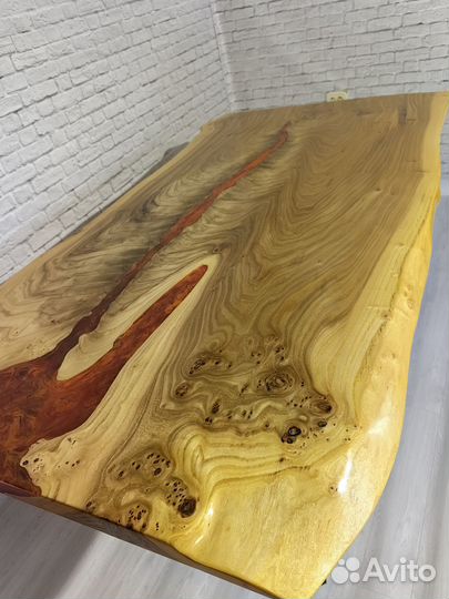 Стол из слеба в наличии