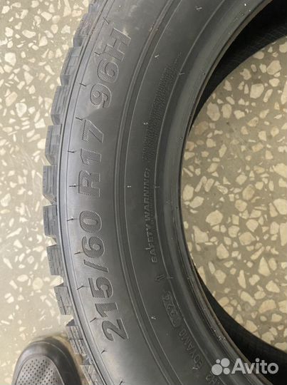 Kumho WinterCraft Ice WI31 215/60 R17 96H