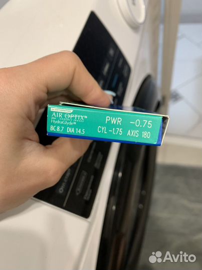 Контактные линзы астигматизм -0,75 -1,75 180