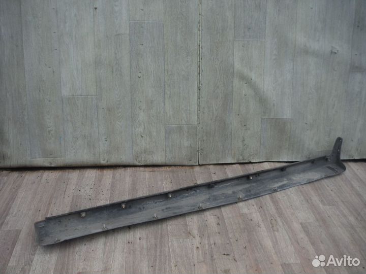 Порог накладка левый Mitsubishi Galant 8 2002