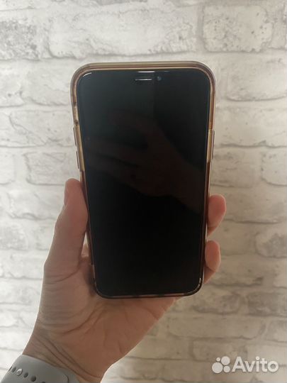 iPhone X, 64 ГБ