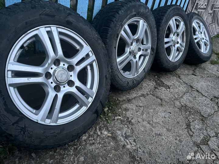 Продам литье с резиной