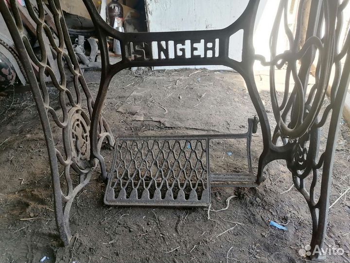 Швейная машина singer со станиной