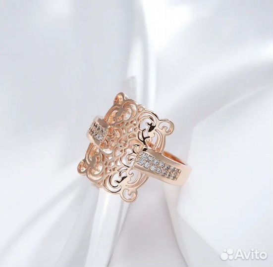 Золотой,Изумительный комплект с цирконами