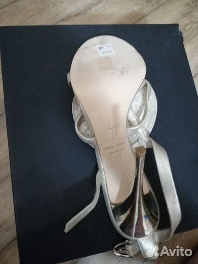 Босоножки женские Giuseppe Zanotti