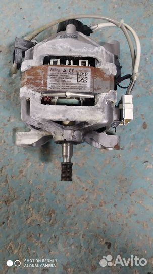 Двигататель стиральной машины Hotpoint Ariston