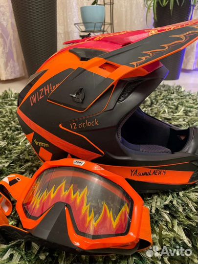 Кроссовый шлем Fox v1