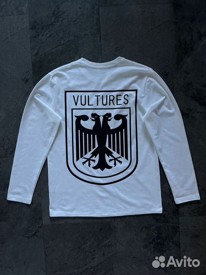 Лонгслив vultures