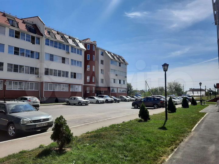 1-к. квартира, 42 м², 1/5 эт.