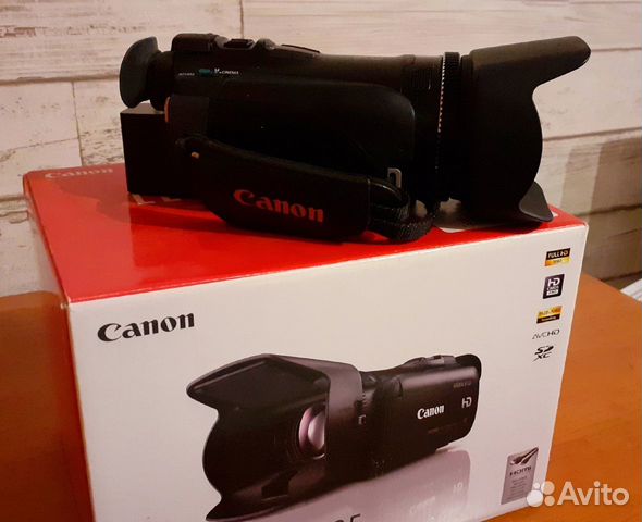 Видеокамера Canon legria HF G25