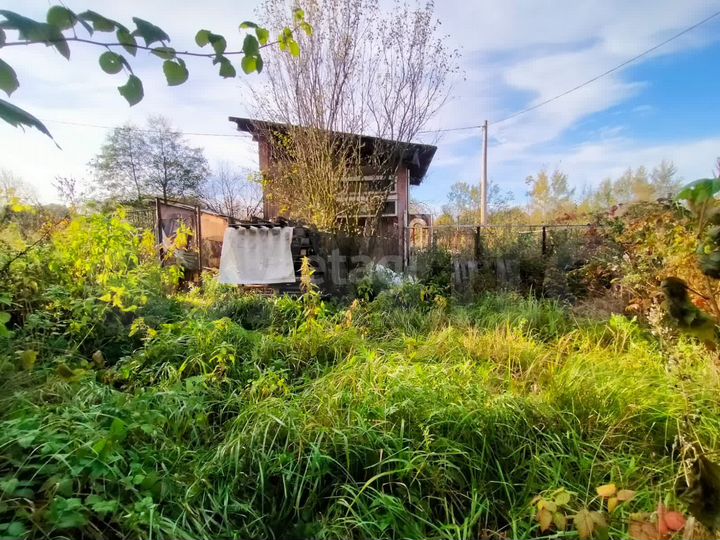 Дом 18 м² на участке 3 сот.