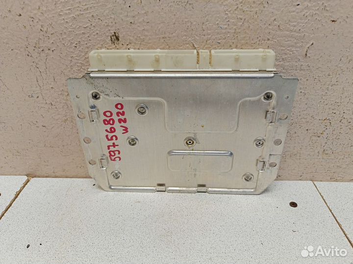 Блок управления пневмоподвеской A2205450532