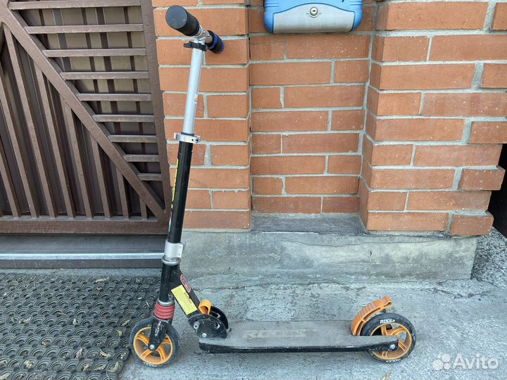 Самокат roces 145