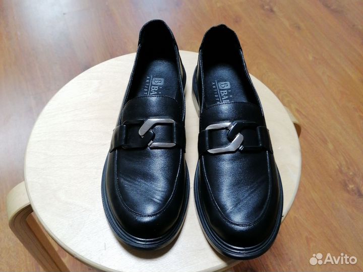 Лоферы женские