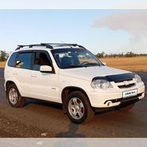 Chevrolet Niva 1.7 MT, 2012, 15 000 км, с пробегом, цена 695 000 руб.