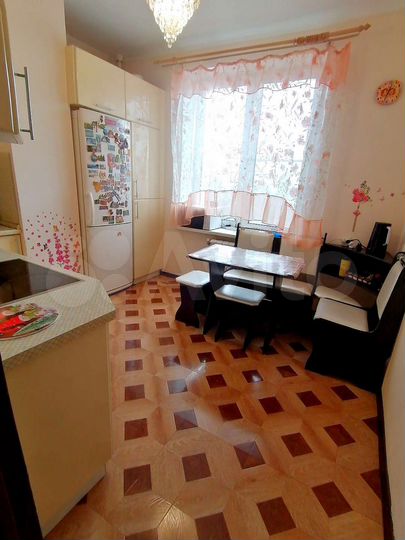 2-к. квартира, 77 м², 4/16 эт.