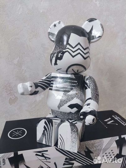 Мишка Bearbrick новая модель