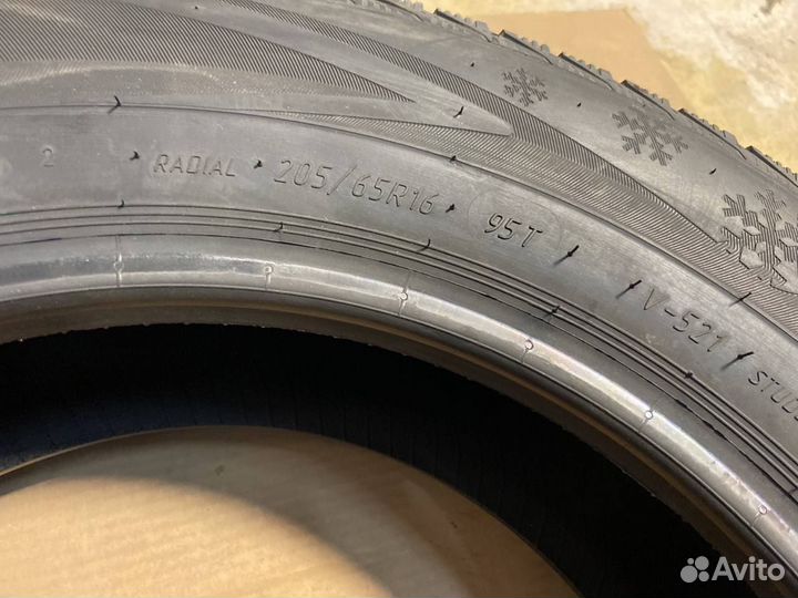 Viatti Brina V-521 205/65 R16 95T