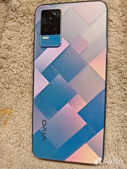 Vivo V21e, 8/128 ГБ