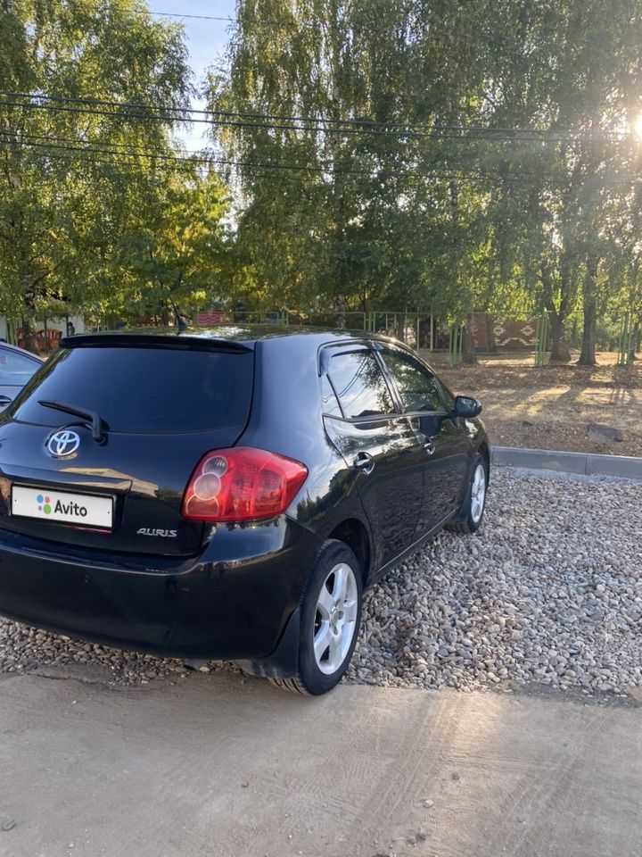 Toyota Auris: фото владельца
