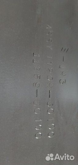 Декоративная крышка двигателя Toyota Land Cruiser