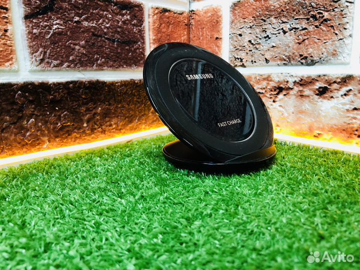 Z.13398 Беспроводная Док-Станция Samsung EP-NG930