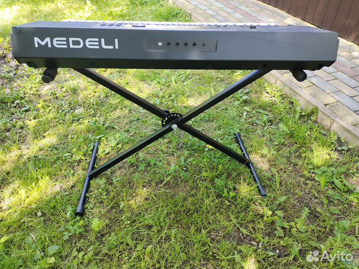 Cинтезатор medeli m331 + стойка + музыкальный стул