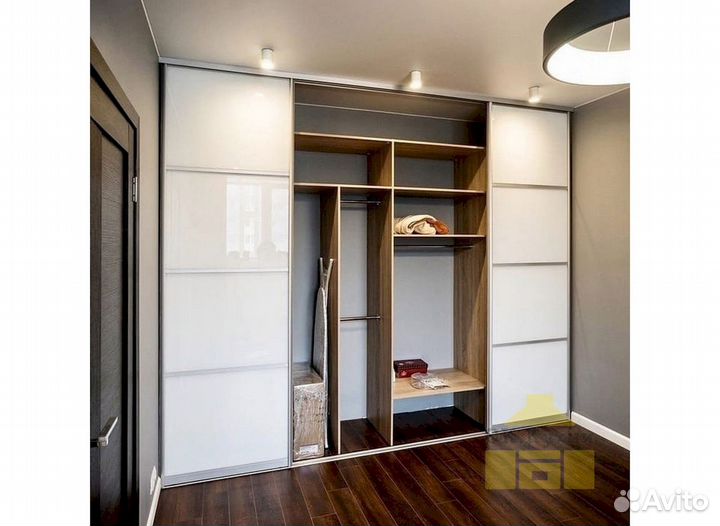 Шкаф купе угловой