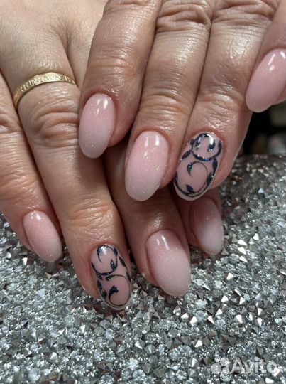 Мастер маникюра