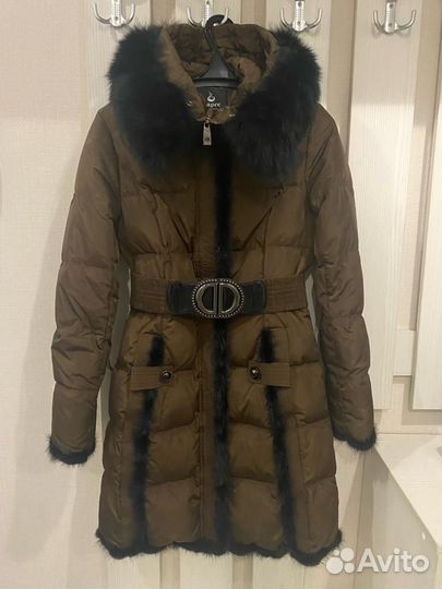 Пуховик зимний женский 44 46