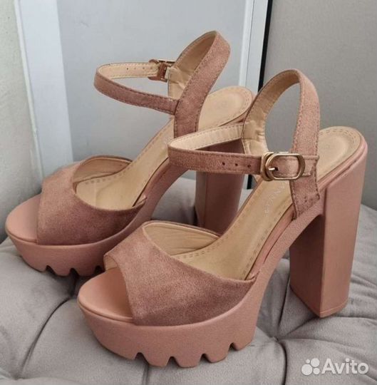 Босоножки женские