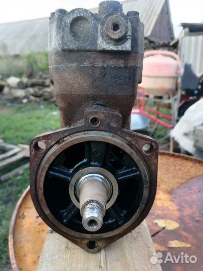 Компресор на iveco 10 курсор