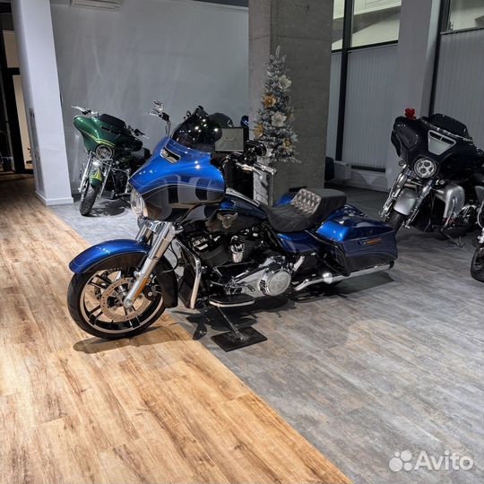 2018 Street Glide (115 Years)