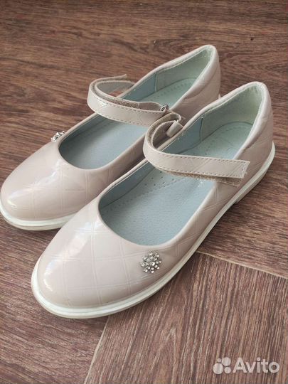 Обувь для девочки 32размер