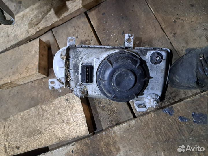 Фара Фольксваген гольф 3