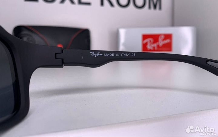 Солнцезащитные очки Ray Ban Scuderia Ferrari