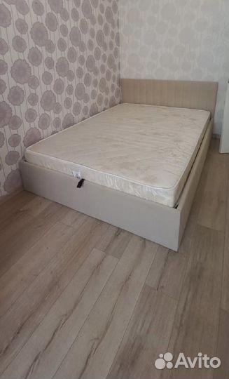 Кровать 140х200