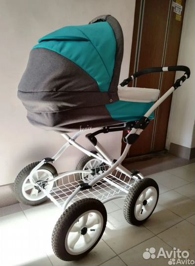 Детская коляска 2 в 1. Польша. Почти новая